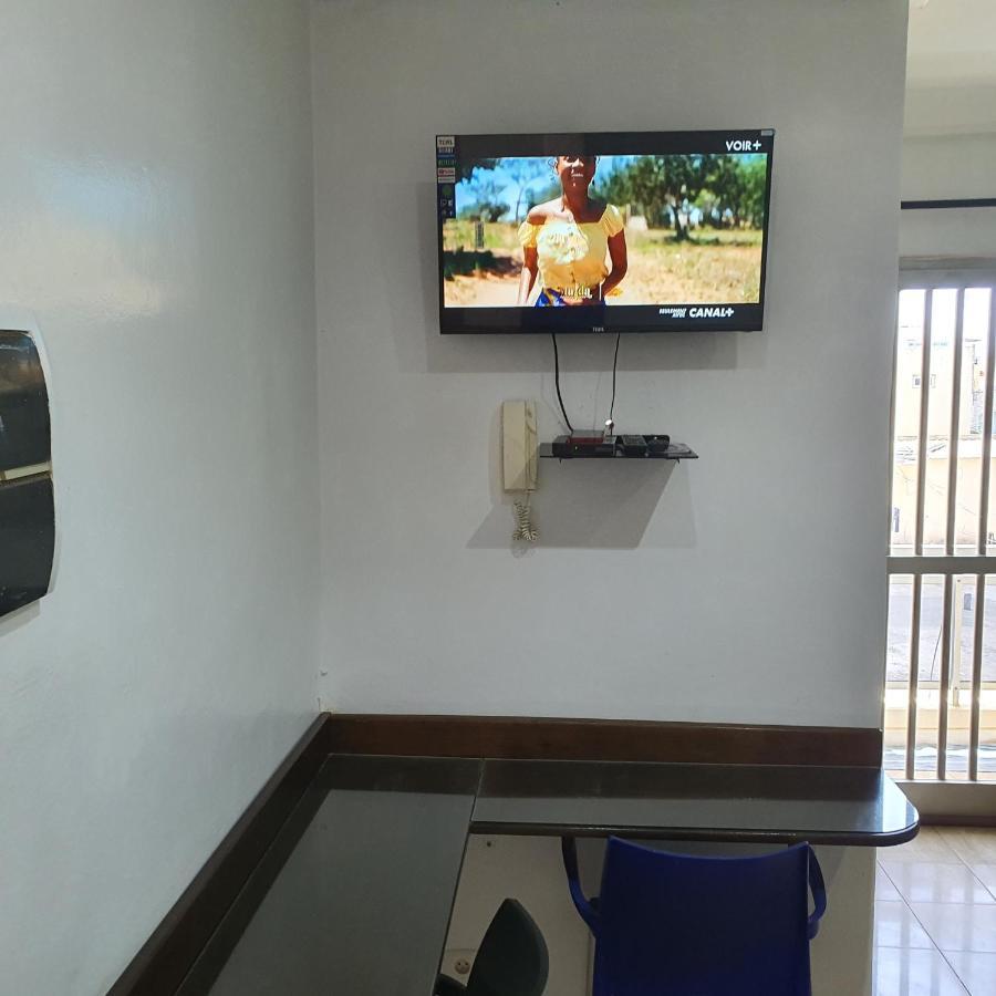 Bricos Appartement Sud Foire Dakar Ngoại thất bức ảnh
